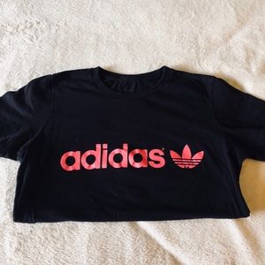 Black and Neón Pink Adidas Stretch T-Shirt